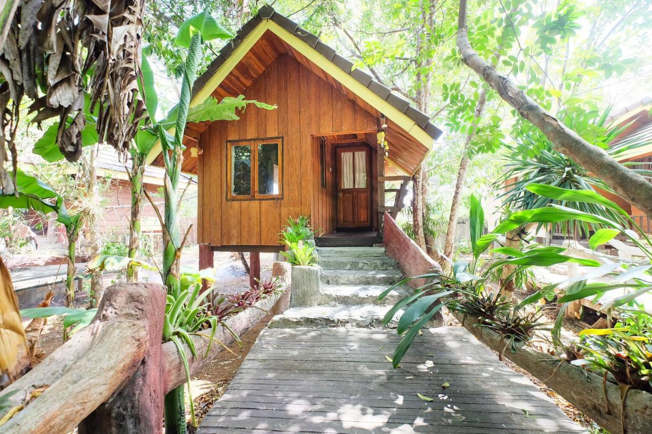 Oyo 604 Ruen Mai Horm Resort Trang Extérieur photo
